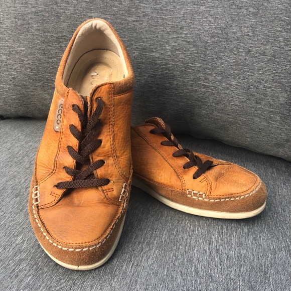 ecco suede sneakers